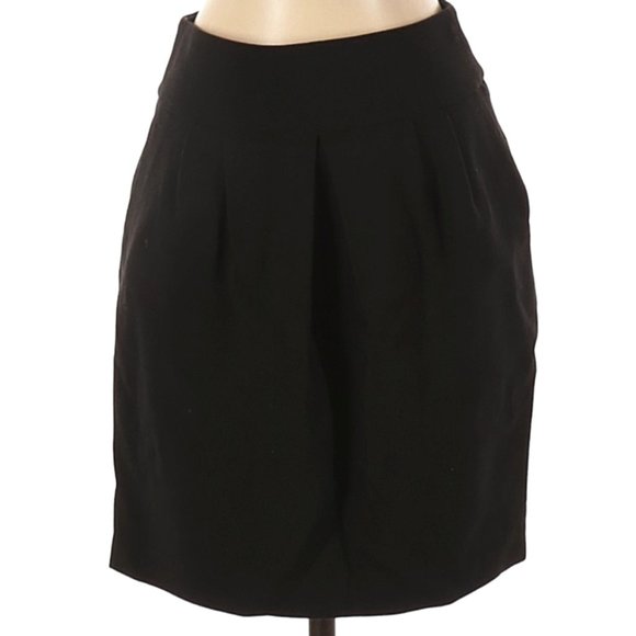 Club Monaco - Picture 1 of 4